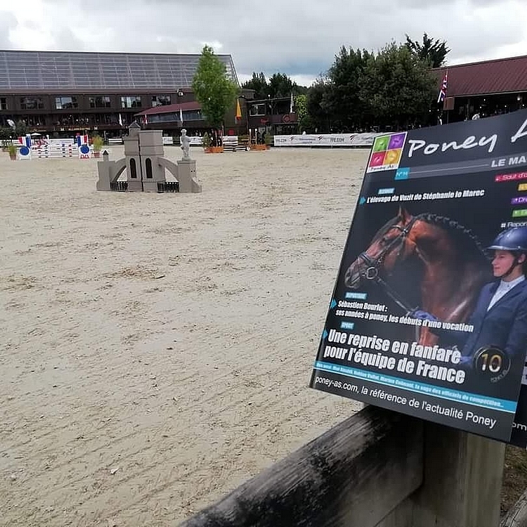 La dernière édition du Magazine Poney As est sortie début juillet, à l'occasion des championnats de France des As organisés au Pôle Européen du Cheval