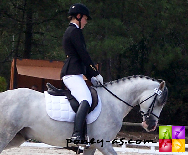 Smiley de Grandmont et Louise Vanbaeten, photo Pauline Bernuchon Smiley de Grandmont et Louise Vanbaeten, photo Pauline Bernuchon