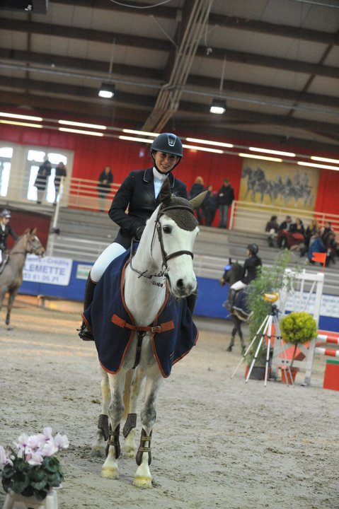 Emilie Carradot, gagnante de l'édition 2011 et engagée avec deux poneys en 2012... vers un doublé ? - ph. coll. privée Emilie Carradot, gagnante de l'édition 2011 et engagée avec deux poneys en 2012... vers un doublé ? - ph. coll. privée