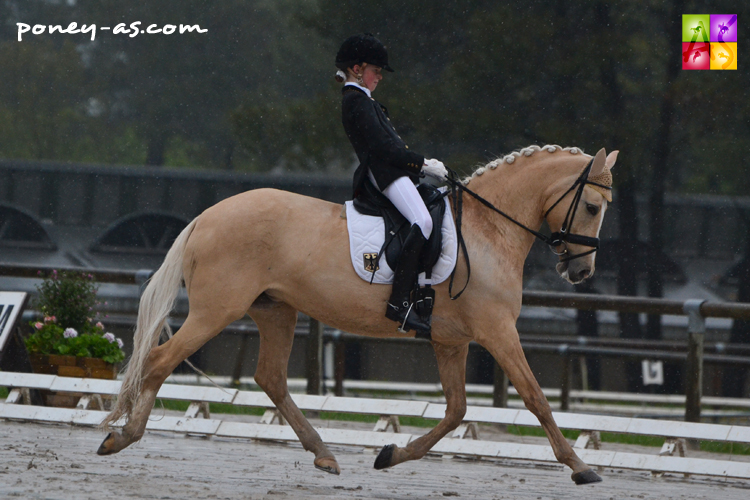 Semmieke Rothenberger (Ger) et Golden Girl - ph. Pauline Bernuchon Semmieke Rothenberger (Ger) et Golden Girl - ph. Pauline Bernuchon