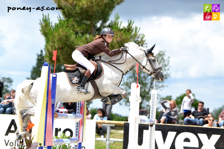 Alexia Bracquemond et L'Or - ph. Pauline Bernuchon Alexia Bracquemond et L'Or - ph. Pauline Bernuchon