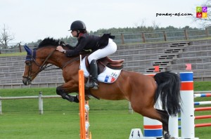 Ninon Castex et Quabar des Monceaux ont réalisé un beau week-end de sport à Hagen, s'approchant sans doute d'une sélection européenne - ph. Camille Kirmann