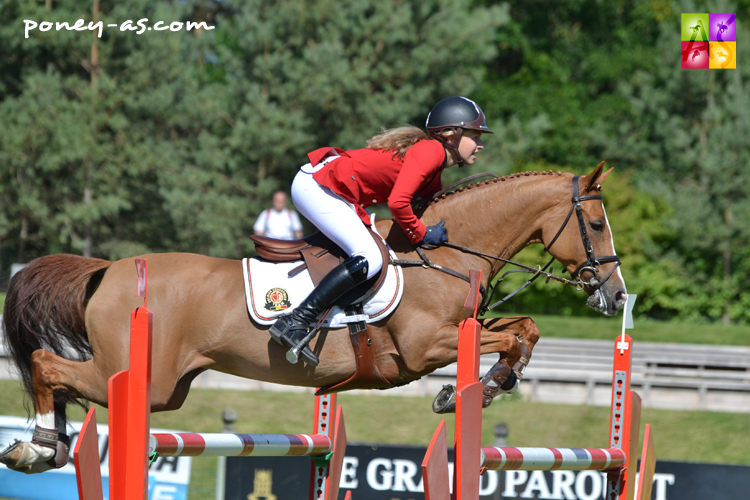 Leonie Peeters et Kyra - ph. Pauline Bernuchon