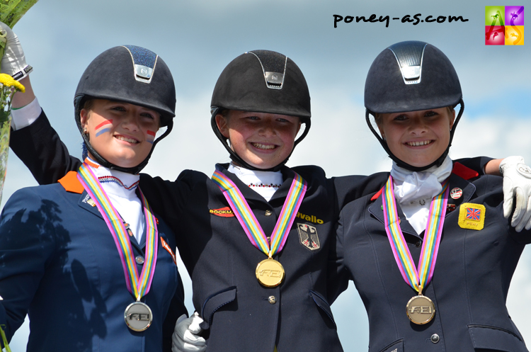 Podium Individuelle Dressage - ph. Camille Kirmann Podium Individuelle Dressage - ph. Camille Kirmann