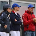 Ninon, Victoria et Eric Muhr avant la finale individuelle de CSO - ph. Pauline Bernuchon