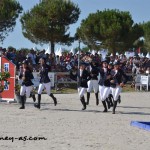 Tour d'honneur des champions d'Europe 2014... à pied... et grandement applaudi par un public toujours présent ! - ph. Pauline Bernuchon