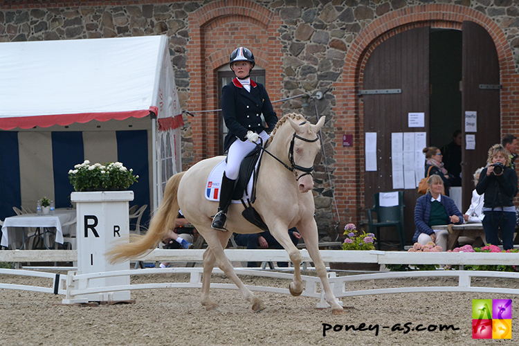 Manon Desjardins et Domenik – ph. Pauline Bernuchon
