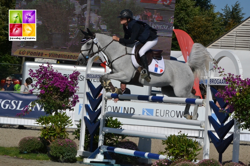 Sara et Quibel participent à l'épreuve par équipes des championnats d'Europe d’Aarhus en 2016 et se classe 22e en individuel - ph. Pauline Bernuchon