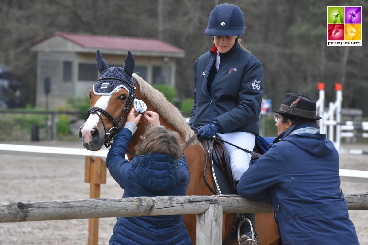 Valiant des Charmes par Quabar des Monceaux - ph. Poney As