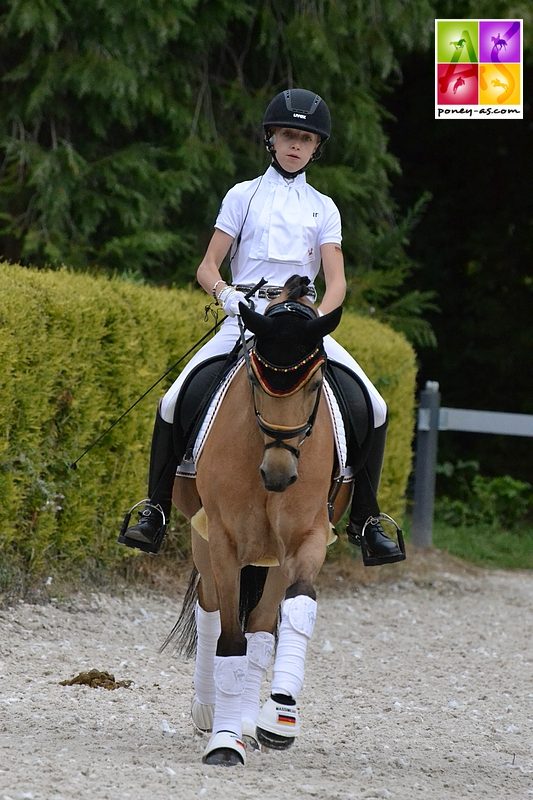 Lucie-Anouk Baumgürtel et Zinq Massimiliano FH - ph. Pauline Bernuchon