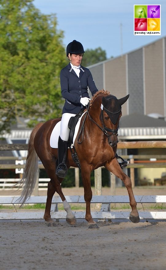 Le champion des 6 ans, Beltmeyer Linaro, lui aussi associé à Julia Leborgne - ph. Pauline Bernuchon