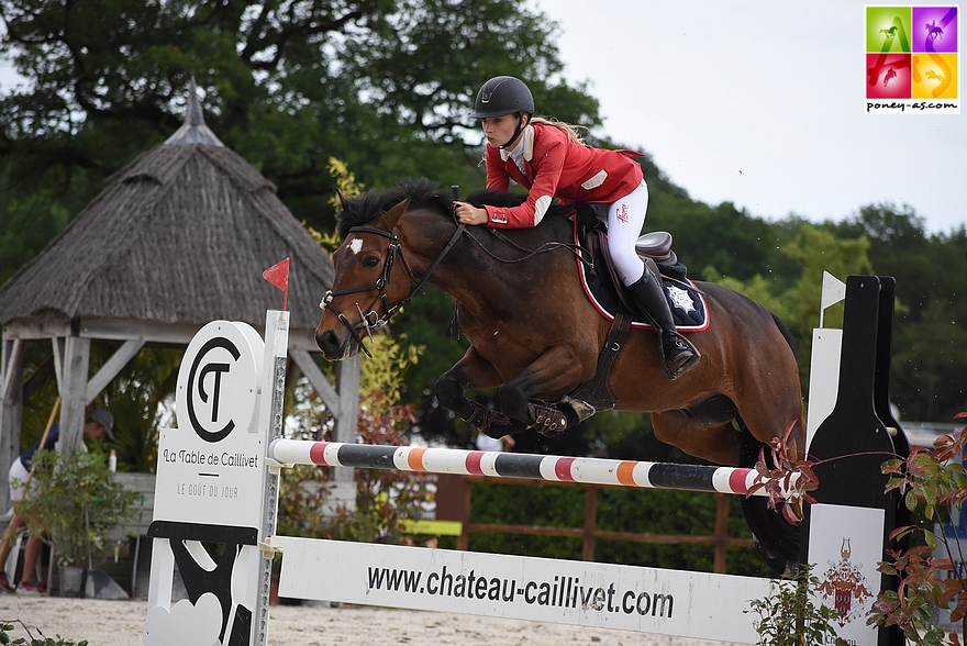 Margaux Courdent et Un Champion Delalande - ph. Poney As