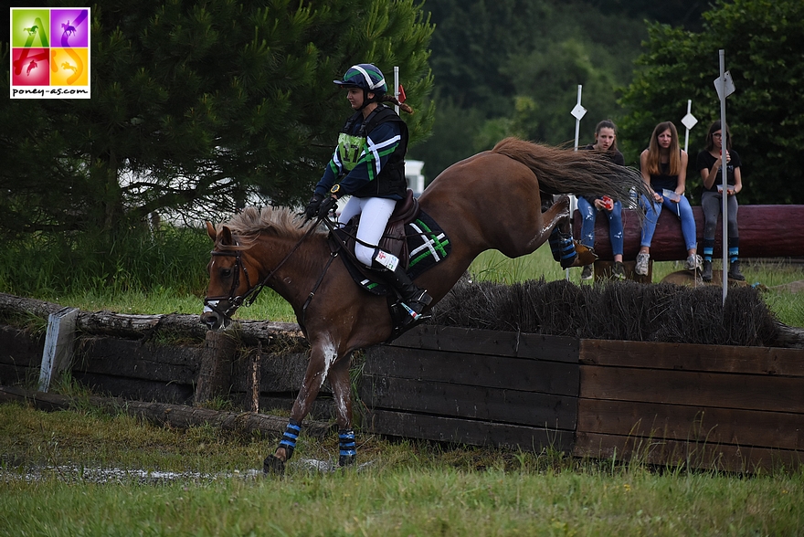 Claire Barnaud et Nanouchka de Swan - ph. Poney As