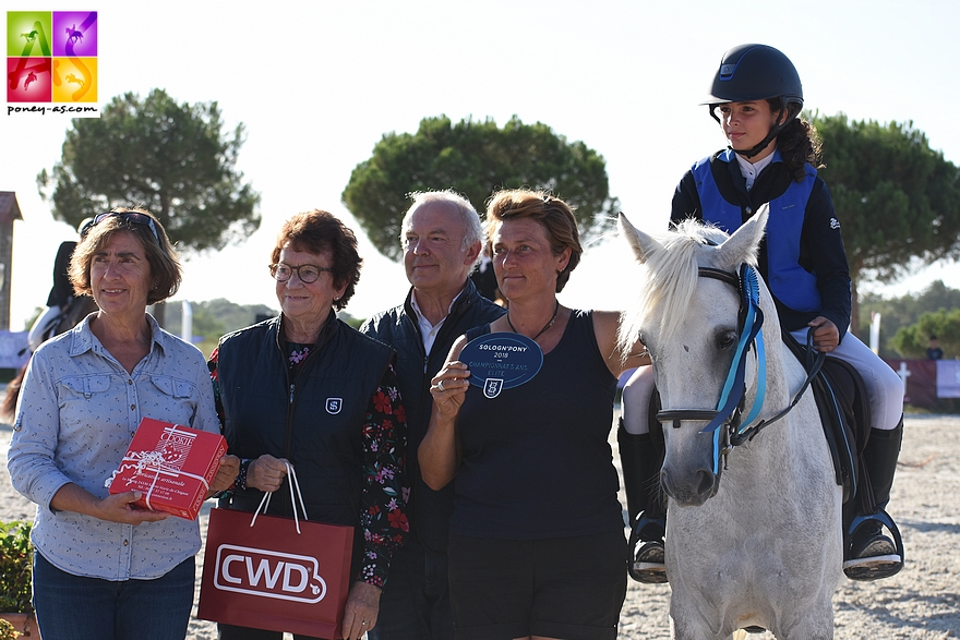 Demoiselle Duchapelan et Laura Iafrate - ph. Poney As