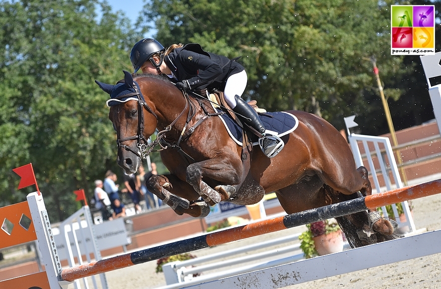 Jeanne Hirel et Vedouz de Nestin - ph. Poney As