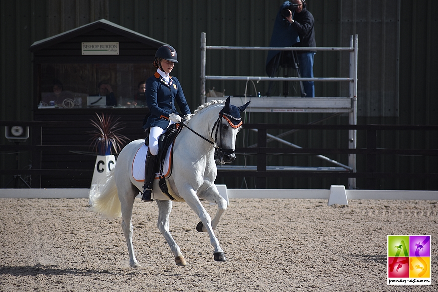 Micky Schelstraete (Ned) et Elin's Noncisdador - ph. Poney As