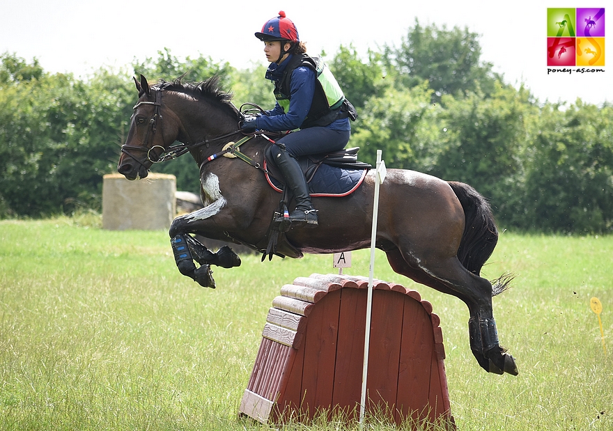 Lilou Ducastaing et Winnetou - ph. Poney As