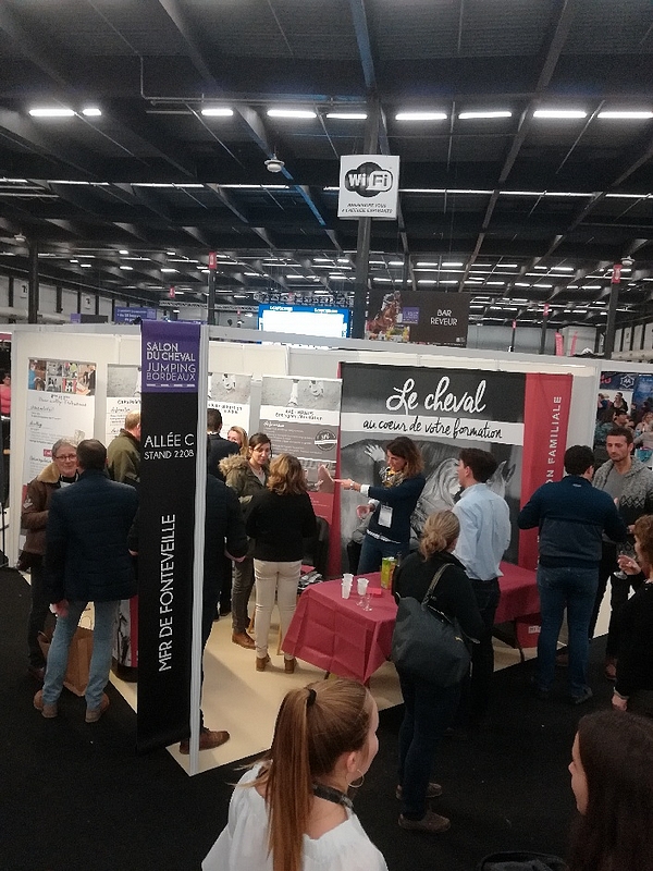 Le stand de la MFR de Fonteveille au Jumping de Bordeaux - ph. famille Magaud