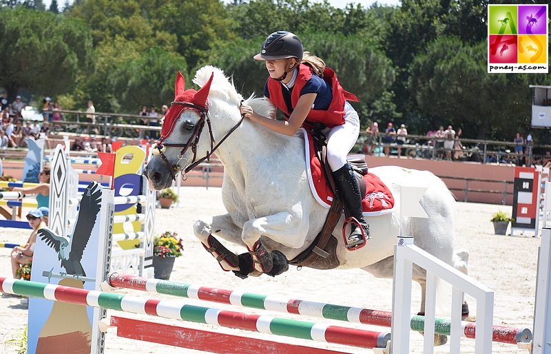 Maéva Planet et Nebbia la Fraquette - ph. Poney As