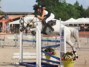 Inès Jahan et Star des Islots - ph. Poney As