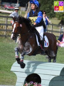 Louise Petitjean et Versailles des Morins, en tête du CCIOP de Marbach - ph. Poney As