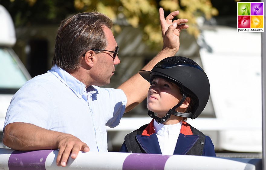 Sarah Desmoules et son père Rodrigue, en lice ce week-end sur le championnat de France Pro 2 à Fontainebleau - ph. Poney As