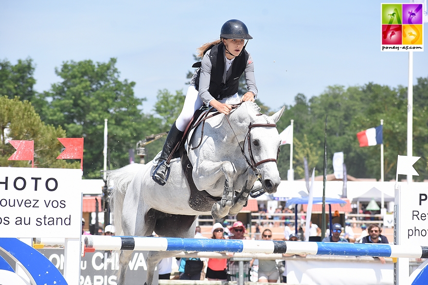 Ilona Mezzadri et Callas Rezidal Z s'offrent un second titre de championnes de France ! - ph. Poney As