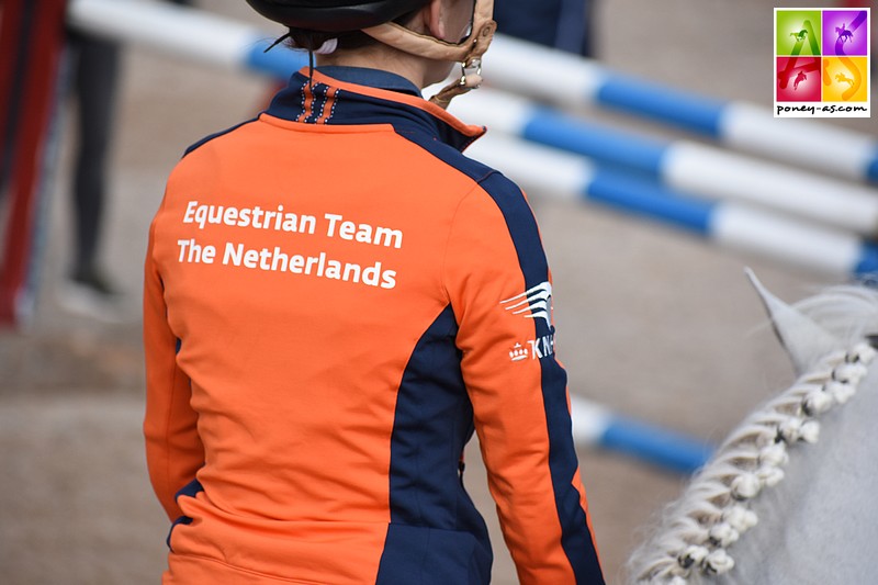 Pam Nieuwenhuis, Mart IJland et Lily Engelsman sont de nouveau dans les rangs de l’équipe nationale des Pays-Bas. Une équipe très expérimentée – ph. Poney As
