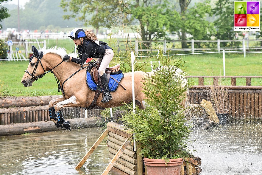 Louise Perrin et Taleyrac détenaient provisoirement la tête du CCIP d'Ardingly à l'issue du dressage et de l'hippique - ph. Marine Delie