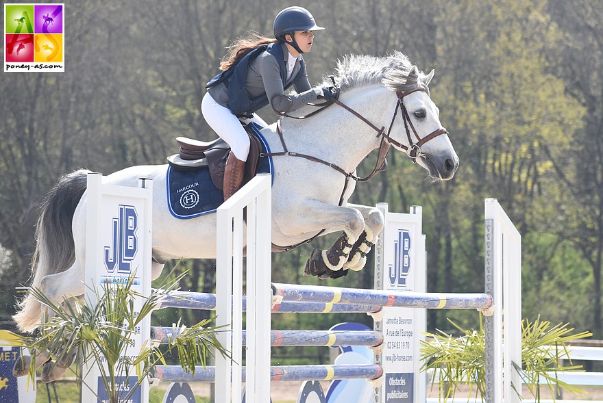 Zoé Tisseron et Texto Fox – ph. Poney As 