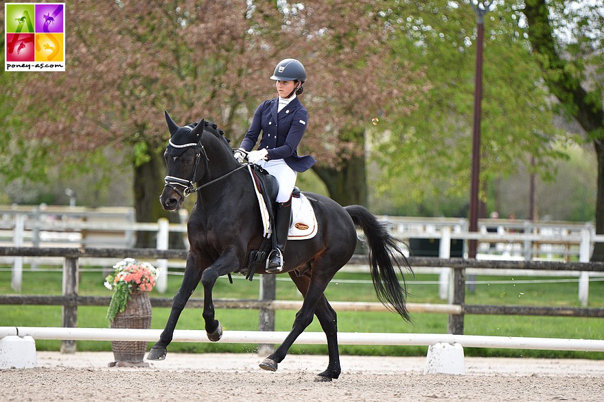 Avec un score de 69,70% et 68,13%, Cassandra Rouxel et Under Cover Fast signent une belle victoire au Mans – ph. Marine Delie