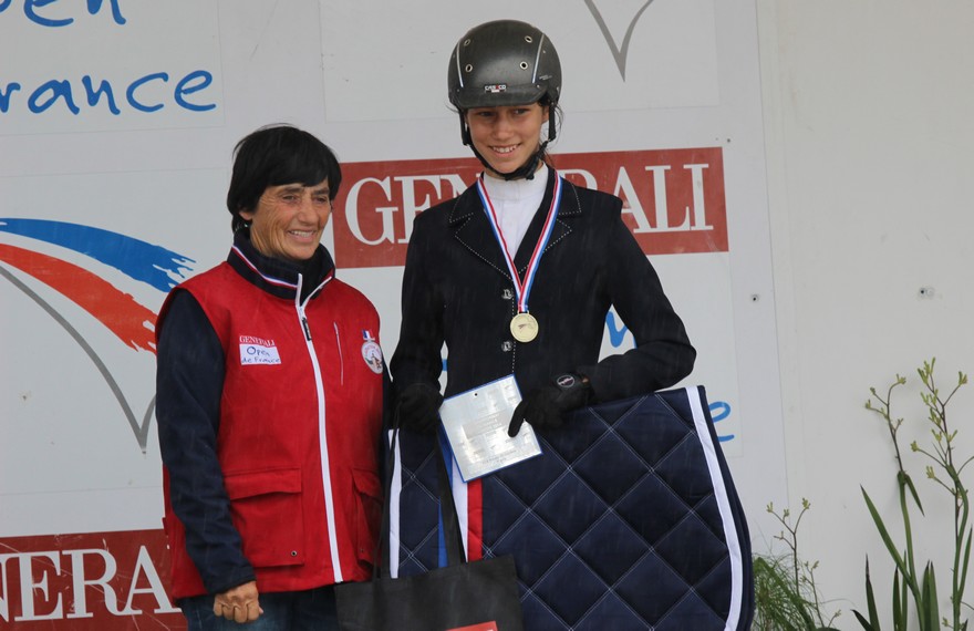 Les podiums de ses élèves en CSO et CCE, Marie-Reine Périé ne les compte plus ! - ph. coll. privée