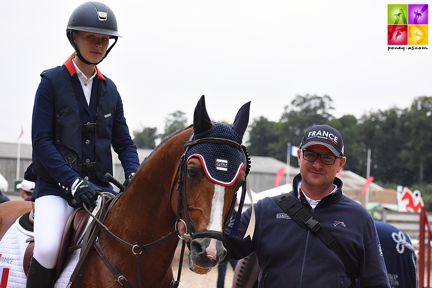 Pour Romane et Quabar, les championnats d'Europe de Bishop Burton se soldent par une médaille de bronze par équipe et une 4e place dans la finale individuelle - ph. Poney As