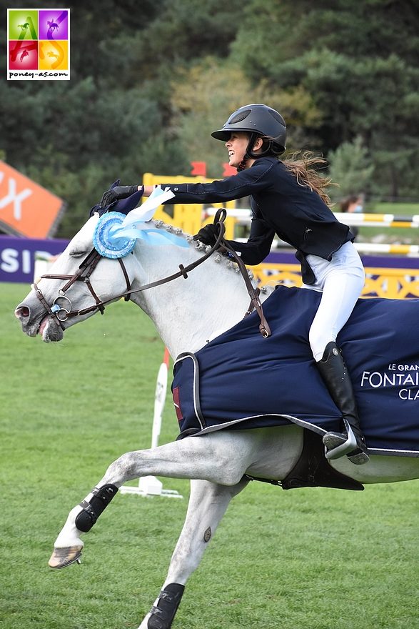 Lola Brionne et Clémentine - ph. Poney As