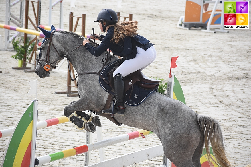 Pauline Scalabre s’adjuge à Conty les deux Grands Prix : l’As Excellence avec son Sligo et l’As Elite associée au 7 ans Dance With Me Oak – ph. Poney As 