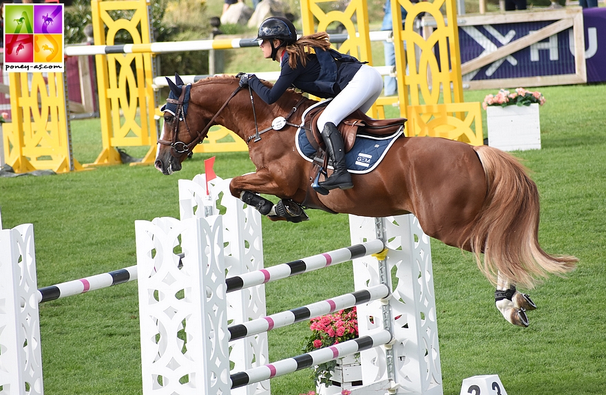 Romane Orhant et l’étalon Champagne d’Ar Cus - ph. Poney As