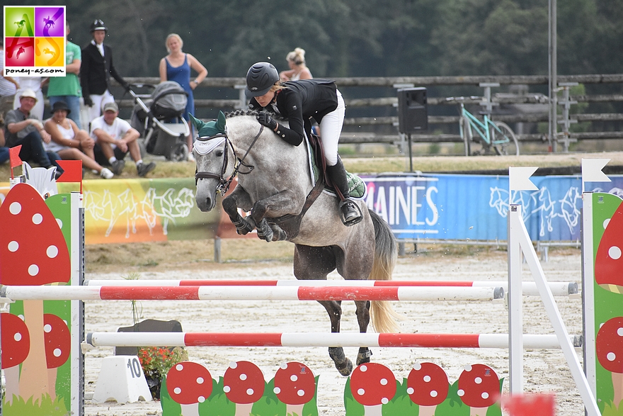 A Pau, Julie Valade et Fast Five Uprising s’adjugent le Grand Prix des 7 ans – ph. Poney As