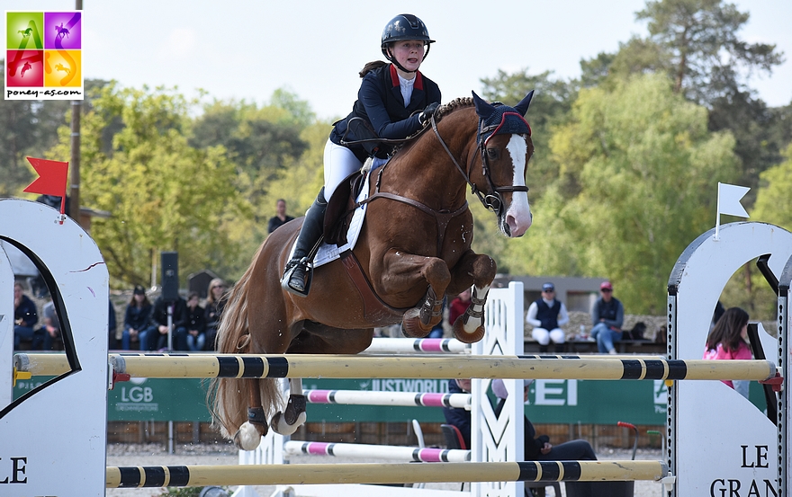 Gaétane Orhant et Champagne d'Ar Cus - ph. Poney As