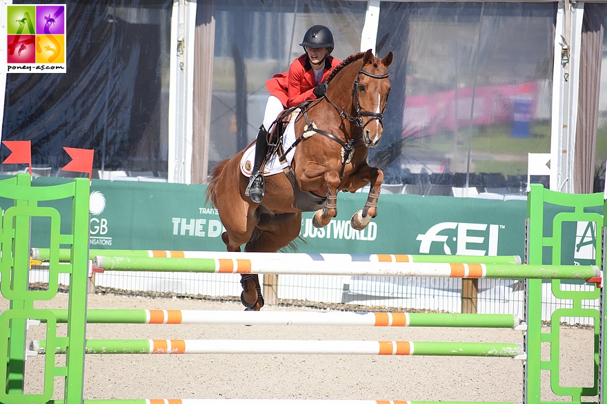 Laure Tijskens et Navayo - ph. Poney As