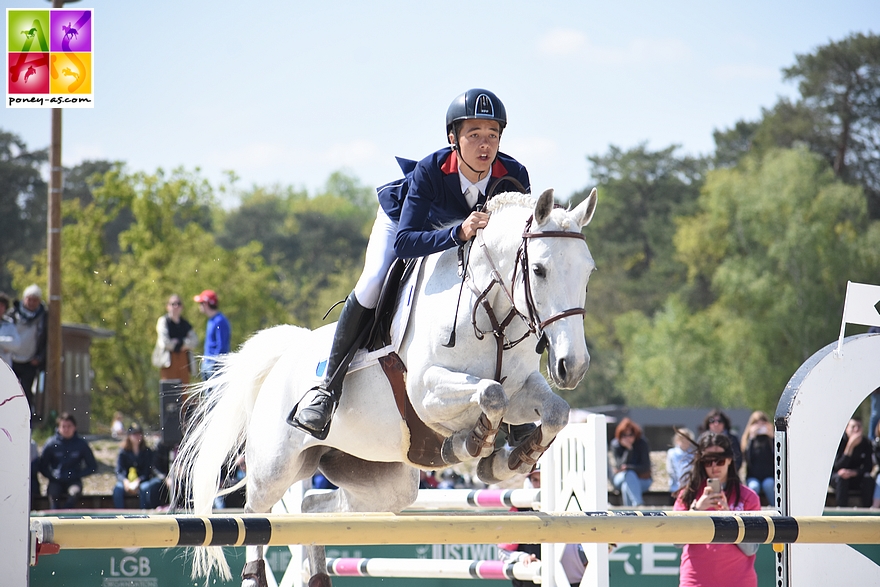 Nohlan Vallat et Daenerys d'Hurl'Vent - ph. Poney As
