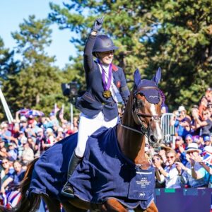 Pratoni Del Vivaro 2022 - Yasmin Ingham et Banzaï du Loir sont champions du Monde – ph. Hannah Cole