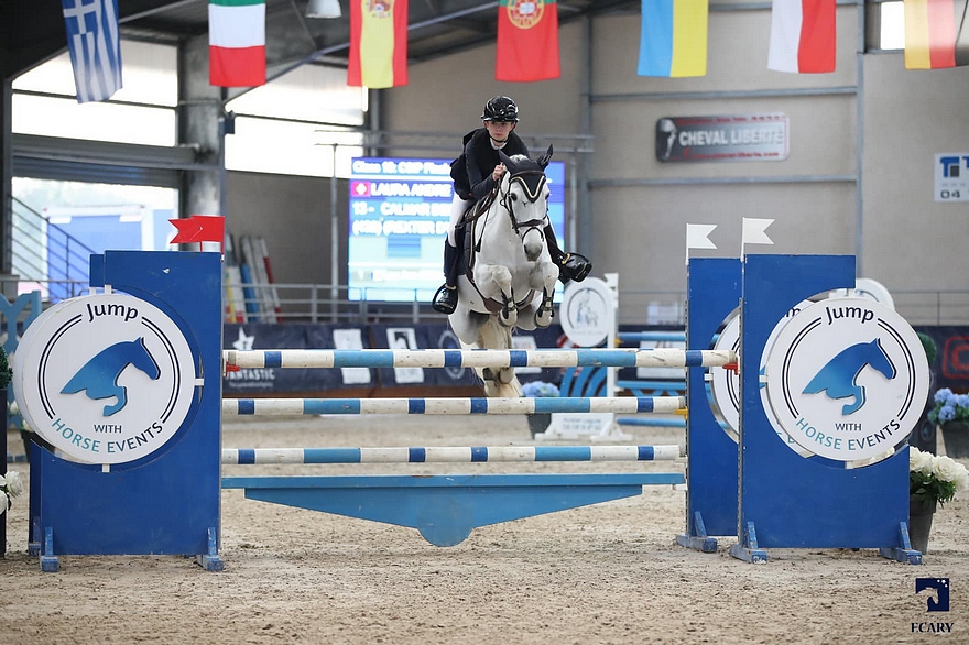 Laura André et Calmar des Islots s'adjugent le Grand Prix du CSIP de Chazey-sur-Ain - ph. Agence Ecary