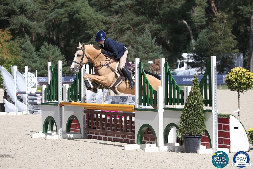 Champion des 6 ans : Houragan d'Orphée associé à Constance Julien – ph. PSV