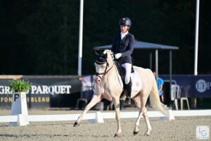 Associé à Alexandra Samard, l’étalon Dream In Cream, champion des 5 ans, obtient la meilleure moyenne de cette édition 2023, toutes classes d’âges confondues – ph. Les Garennes