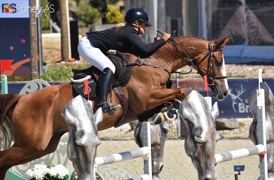 Inlove Dolly Aubépine, par Salam du Roc, 5e de la finale des 7 ans, IPO 140/25 – ph. Poney As