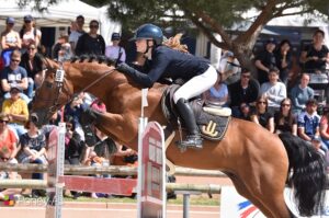 Avec leur score vierge, Lison Rivière et Syriac sont en tête de la compétition – ph. Poney As