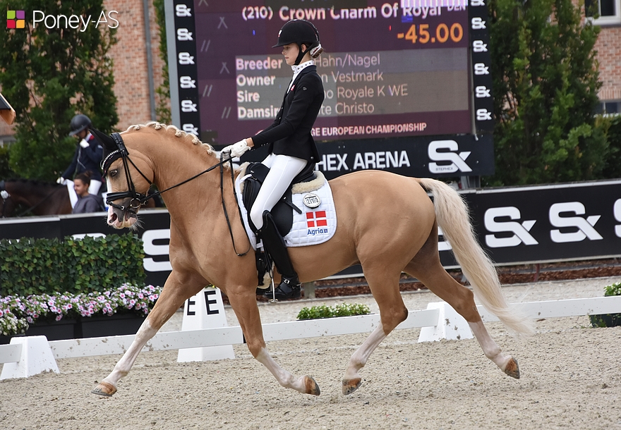 Filippa Jæger Jensen et Crown Charm Of Royal - ph. Poney As