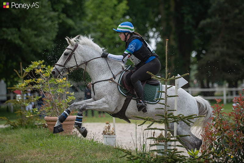 Après Pompadour, Salomé Faye Lebosse et Django du Gévaudan ajoutent une nouvelle victoire à leur palmarès ! – ph. Marine Delie