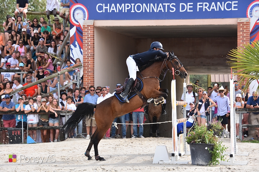 Paul Barussaud et Vahiné de Kergroix, pour leur grand retour à la compétition, sont vice-champions de France – ph. Poney As