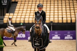 Lieselot Kooremans et Elando van de Roshoeve se sont déjà adjugés les deux premières épreuves du CSIP Jumping Ponies’ Trophy d’Herning – ph. World Cup Herning 2025